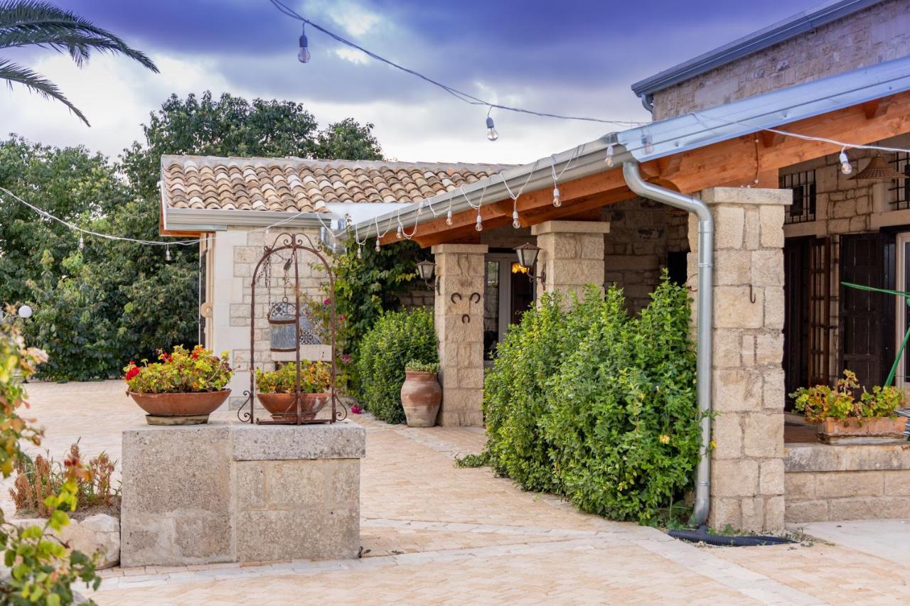 בית הארחה מודיקה 	Casale Della Contea מראה חיצוני תמונה