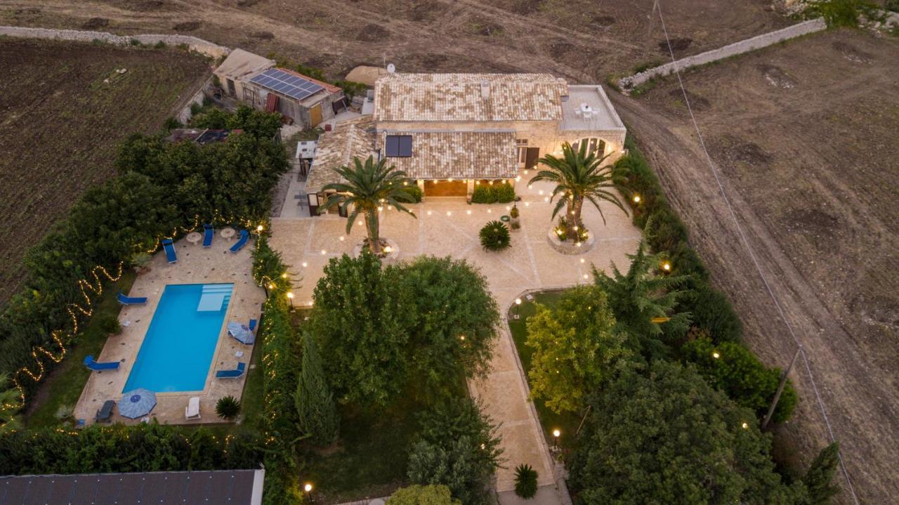 בית הארחה מודיקה 	Casale Della Contea מראה חיצוני תמונה