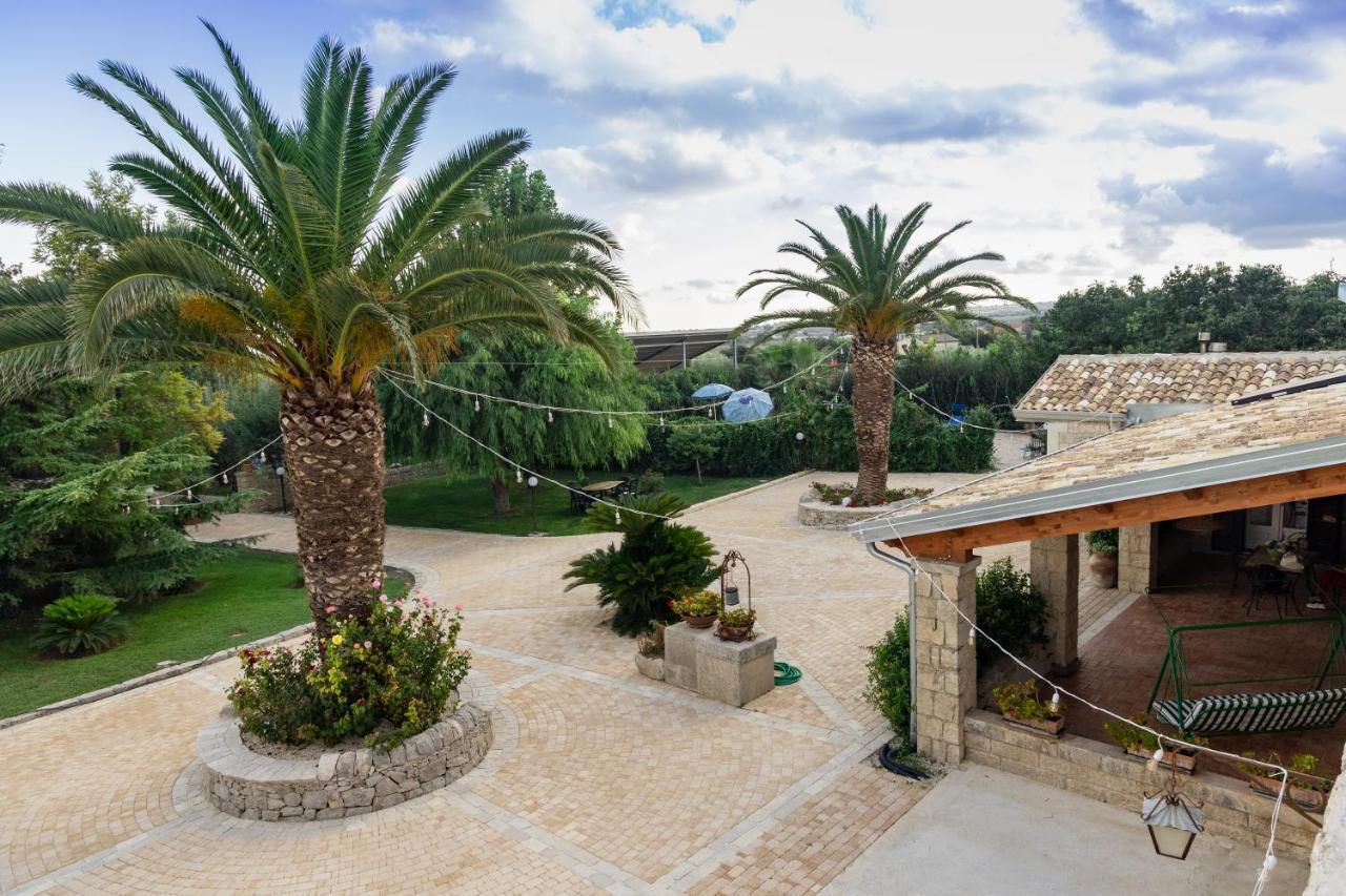 בית הארחה מודיקה 	Casale Della Contea מראה חיצוני תמונה