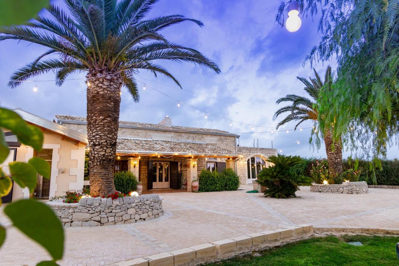 בית הארחה מודיקה 	Casale Della Contea מראה חיצוני תמונה
